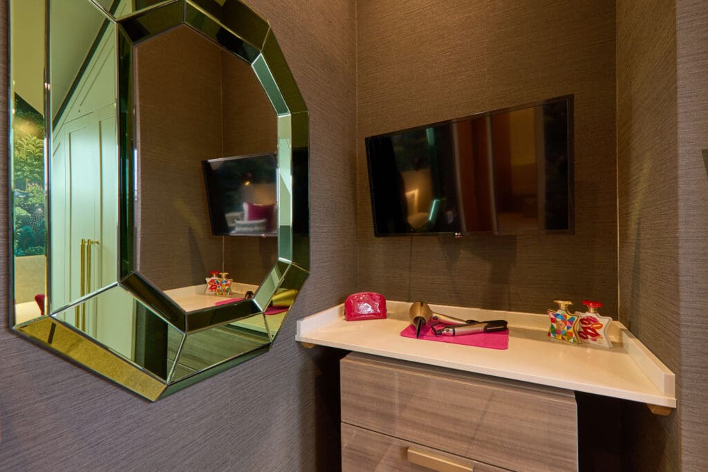 Naik-Media-WMV-8-Marina-View-0218